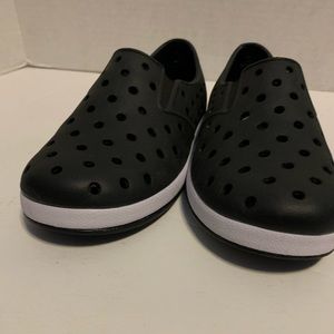 Cat and Jack black shoes